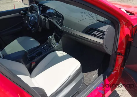 2021 Volkswagen Jetta 1.4T R-Line/1.4T S/1.4T Se из США, поврежденный, VIN 3VWC57BU3MM072530